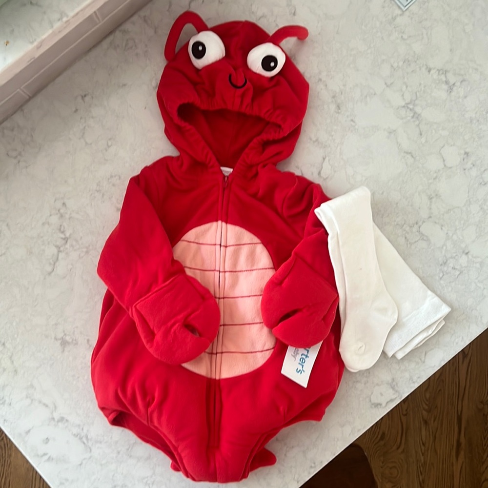 Carter’s NWT 12 Months Lobster Costume